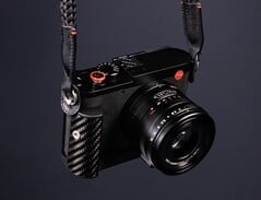 Leica Q3 43 теперь также доступна в версии Formula 1 Edition.