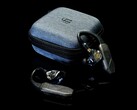 IFi Go Pod Air подключается к IEM через 2-контактный разъем или разъем MMCX. (Источник изображения: iFi Audio)