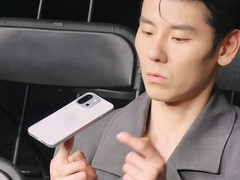 Еще одна утечка показывает предполагаемую измененную заднюю панель OnePlus 13T (Источник изображения: 纵有西风起 на Weibo)