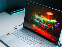 Обновленное приложение Xbox в настоящее время доступно только для Инсайдеров. На снимке: игры на ноутбуке с Windows on ARM. (Источник изображения: Notebookcheck) 