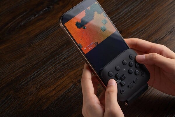 8BitDo FlipPad EDC Black Edition будет доступен исключительно на сайте компании 8BitDo.