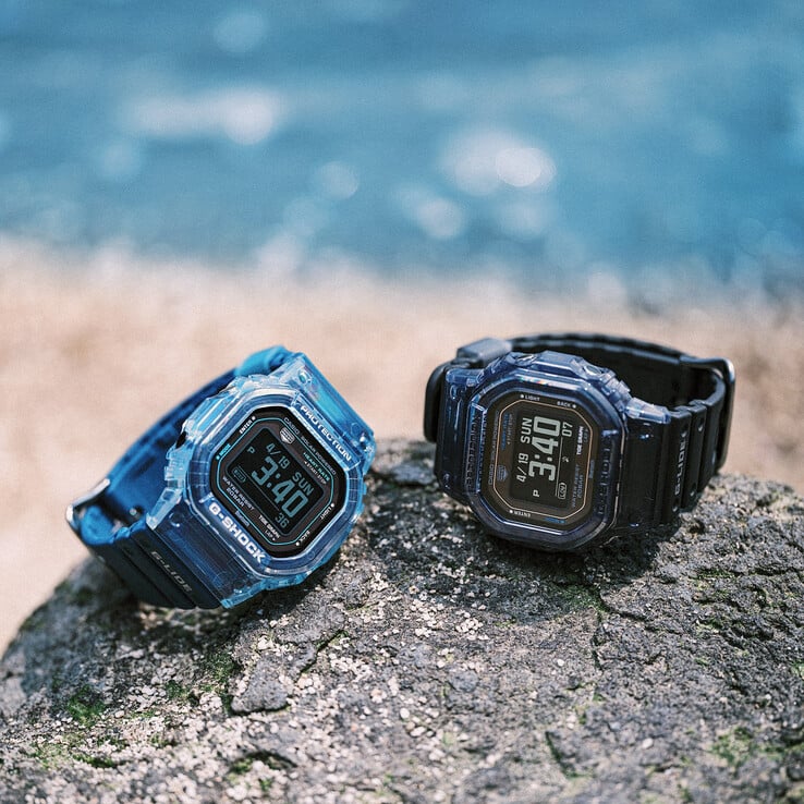 Слева направо: Casio GBX-H5600-2, GBX-H5600-1.