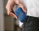 Накопитель обеспечивает скорость чтения до 600 МБ/с при подключении через USB 3.2 Gen 2 Type-C.