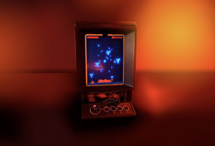 Еще один взгляд на новую версию консоли. (Источник изображения: vectrex.com)