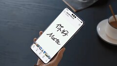 Предполагаемый новый смартфон Mate 70 в действии. (Источник изображения: Digital Chat Station)