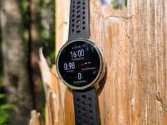 Amazfit: В этом месяце будет выпущено несколько новых носимых устройств. (Источник изображения: Benedikt Winkel/Notebookcheck)