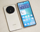 Magic V5 оснащен 8-ядерным чипсетом Snapdragon 8 Elite в корпусе толщиной 4,1~4,2 мм. (Источник изображения: fenibook)