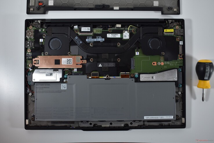 Lenovo ThinkPad X1 Carbon Gen 13: магниевая версия без антенн 5G/WWAN.