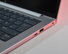 Правая сторона HP EliteBook 8 G1a 14 (источник изображения: Бенджамин Херциг)