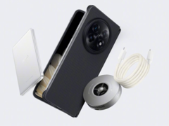 Экосистема магнитной зарядки Oppo Find N5 включает в себя двойной магнитный кабель Type-C мощностью 100 Вт, а также ранее выпущенное беспроводное зарядное устройство AirVOOC мощностью 50 Вт и магнитный пауэрбанк емкостью 5 000 мАч. (Источник изображения: Weibo)