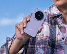 Телефон в топовой конфигурации стоит всего $1 019. На снимке: промо-фотография X300. (Источник изображения: Vivo)