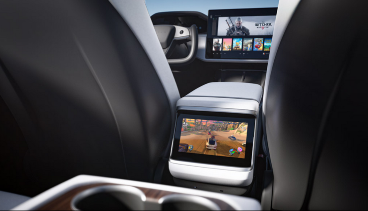 Дополнительный дисплей для пассажиров в обновленной Model S (Изображение: Tesla)