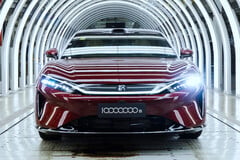 Автомобиль BYD Da Han сошел с конвейера в Китае, став десятимиллионным автомобилем, выпущенным в серии Dynasty.