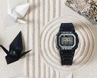 Casio G-Shock DW-5600RGM-1 - одни из двух часов с тематикой оригами