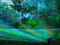 Праздничные проекционные светильники Govee внешне похожи на наружные лазерные проекционные светильники (на фото). (Источник изображения: Govee)