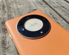 Honor X9b после двух лет использования. (Источник изображения: Дэррил Линингтон - NoteBookCheck)