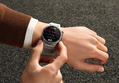 Часы Oppo Watch X3 имеют прочный титановый корпус.