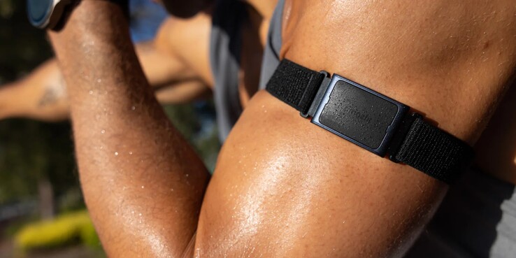 Нарукавник Amazfit Helio Armband. (Источник изображения: Amazfit)