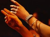 Google улучшает распознавание тренировок на Fitbit Air.