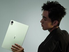 Версия Huawei MatePad 12 X этого года - прямое подобие своего предшественника. (Источник изображения: Huawei)