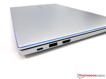 MagicBook 14: USB Type-C, USB-A, HDMI