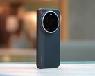 Англоязычный пользователь YouTuber распаковал и протестировал Xiaomi 17 Ultra Leica Edition (Источник изображения: Ben's Gadget Reviews)
