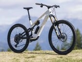 Canyon Spectral:ON CF 9 довольно лёгкий и обеспечивает мощную тягу