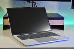 Ноутбук HP EliteBook X G2i с процессором Intel Panther Lake