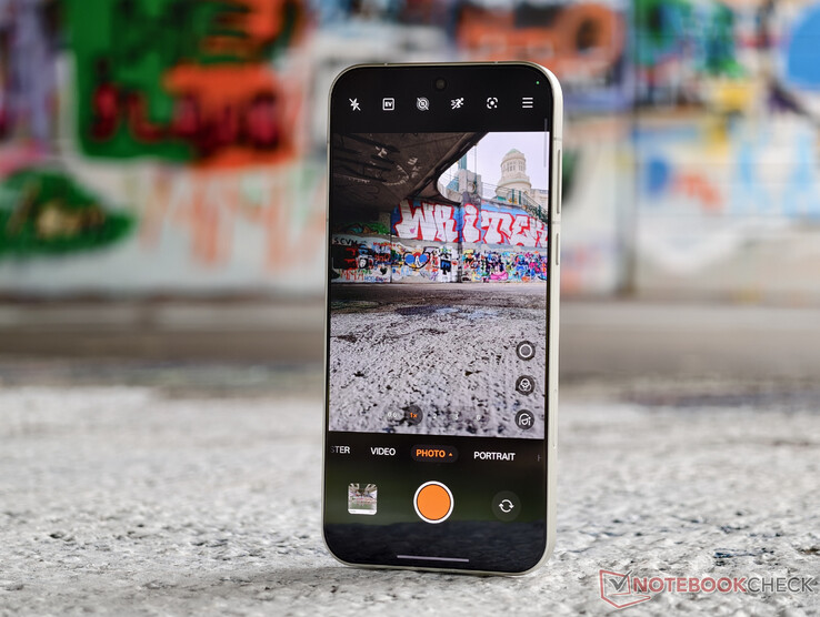 Oppo Find X9 Pro. (Источник изображения: Notebookcheck)