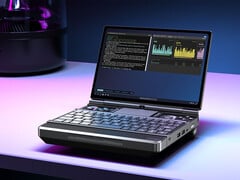 У GPD Win Max 3 раскладка клавиатуры более сжатая, чем у его предшественника.