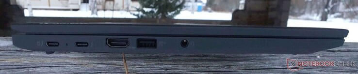 Левая сторона: 2x Thunderbolt 4, HDMI 2.0b, USB-A 3.2 Gen 1, аудио разъем