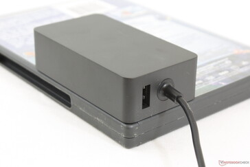 Дополнительный порт USB Type-A для зарядки прочих гаджетов