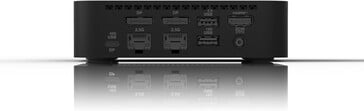 Имеются два порта Ethernet. (Источник изображения: Asus)
