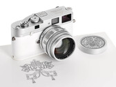 Leica 'Pope Francis' M-A 35mm rangefinder - это единственная копия этой классической полностью механической пленочной камеры. (Источник изображения: Leica)