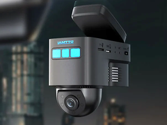 Приборная камера Lamtto DC22 HD обеспечивает водителям удаленное оповещение о безопасности автомобиля через сотовые сети. (Источник изображения: Lamtto)
