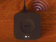 Компания Philips Hue выпустила новый процесс перехода на несколько мостов для Hue Bridge Pro (на фото). (Источник изображения: Philips Hue)