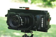 Фотоаппарат VZ-6617 может делать снимки разных форматов на одной и той же пленке.