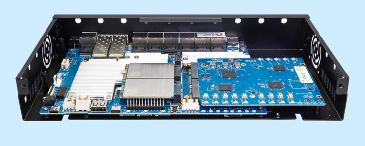 BPI-R4 Pro также может быть оснащен алюминиевым корпусом.