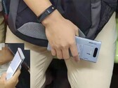 Реальное фото предполагаемого Huawei Mate 30 Pro (Изображение: Weibo)
