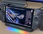 Asus ROG Ally X20 имеет полупрозрачный корпус.