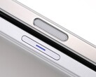 Компания Vivo демонстрирует выделенную кнопку спуска затвора Vivo X200 Ultra и рассказывает о некоторых отличиях от управления камерой iPhone 16 Pro Max (Источник изображения: Vivo, отредактировано)