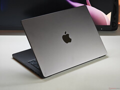 Apple MacBook Pro 14 M5 (источник изображения: Notebookcheck)