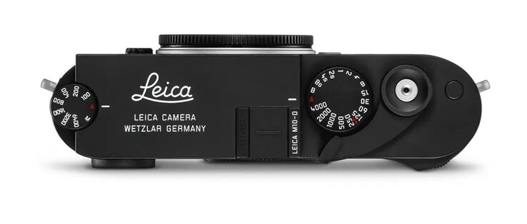 Leica M10-D оснащена упором для большого пальца в виде классического рычага продвижения пленки.