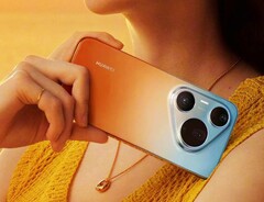 Huawei Pura 90 Pro Max выпускается с разноцветной градиентной задней панелью.