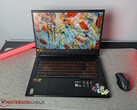 Acer Nitro V 17 с SD-картами на базе