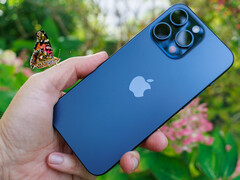 Обзор смартфона Apple iPhone 15 Pro Max - Улучшенная камера и титановая рамка
