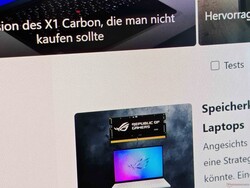 Четко видимый растровый эффект (слегка усиленный камерой)