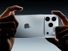 Модель Apple iPhone 17 Pro может полностью обойтись без слота для SIM-карты. (Источник изображения: AppleTrack)