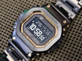 Часы Casio G-Shock GMW-BZ5000GD-1 (на фото), похоже, имеют чуть более скульптурные ушки и полированные края, чем на предыдущих изображениях. (Источник изображения: L&amp;W на WatchUSeek)