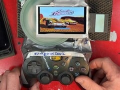 DIY 'Frankenstein' PlayStation 2 slim портативная игровая консоль с открытым дисководом